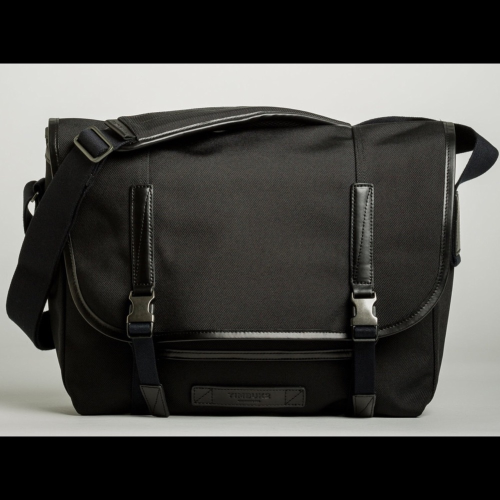 COPY - Timbuk2 VIP Messenger Bag NWT